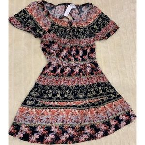 🎁💝New Livi by Olivia Rae Cut Out Back Dress💝🎁